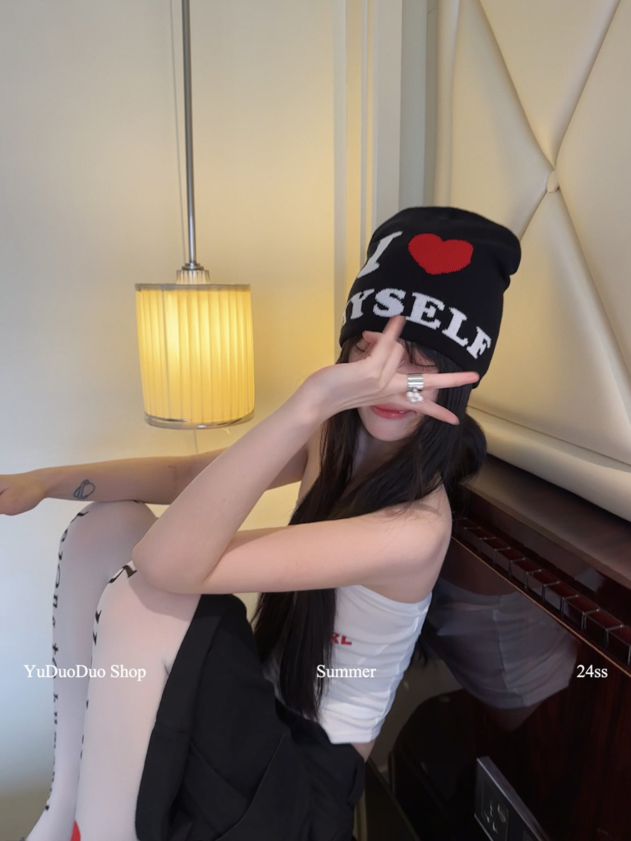 ins博主同款小众字母针织冷帽女