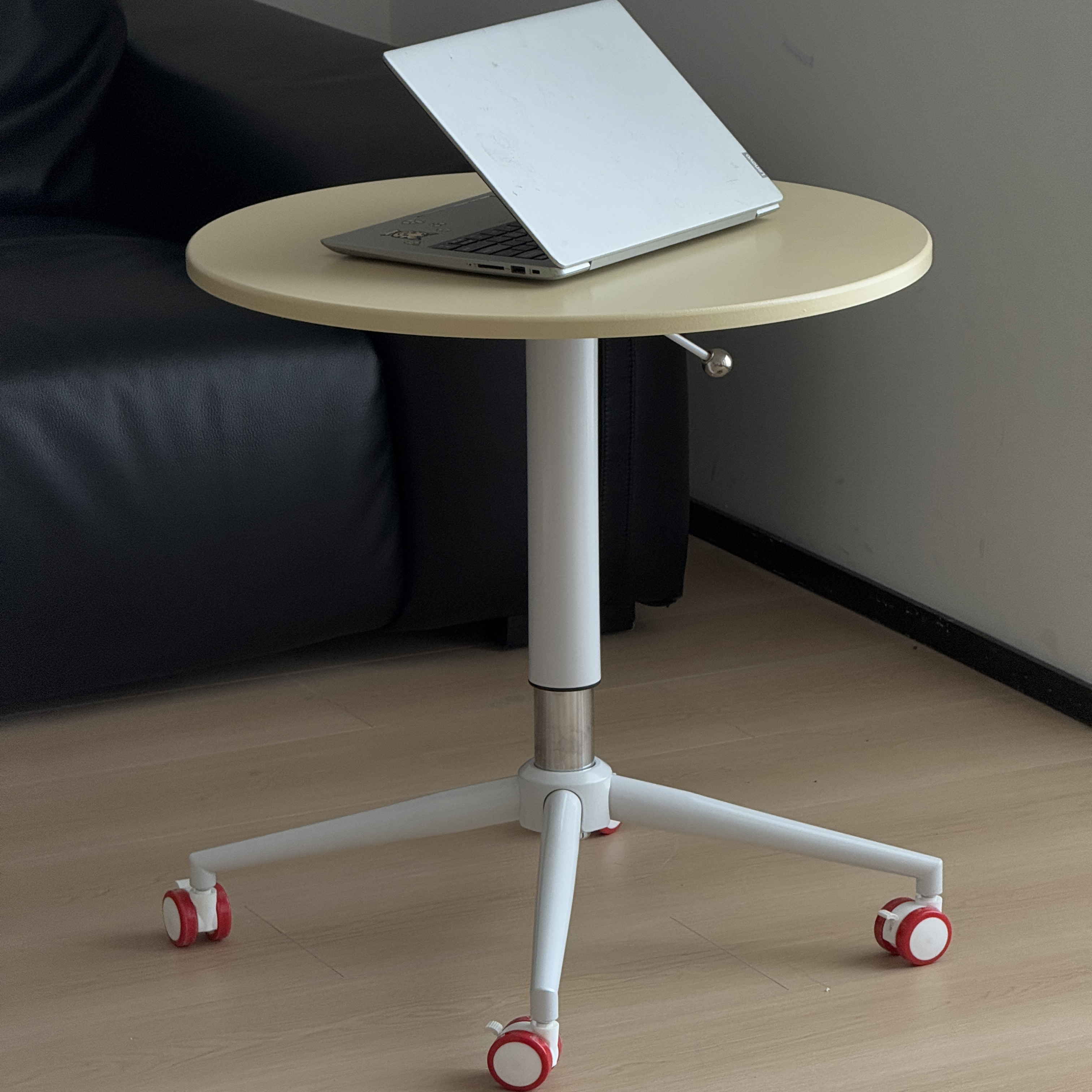 马卡龙圆桌可移动升降餐桌万向轮家用阳台休闲小户型咖啡桌子边几