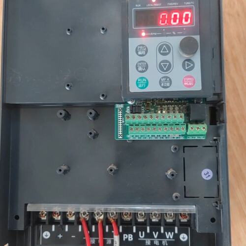 议价变频器LC400C-18R5G/22PLC400C-15R0G/18R5PLC400C-22R0G/30P