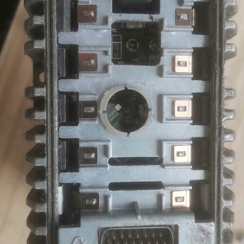 变频器6SN2157-0AA01-0BA16SN2157-0AA01-0AA16SN2157-0AA01-0BA0