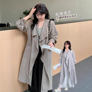k2802胖妹妹大码风衣 大翻领薄款垂顺过膝简约风衣 长款外套女装