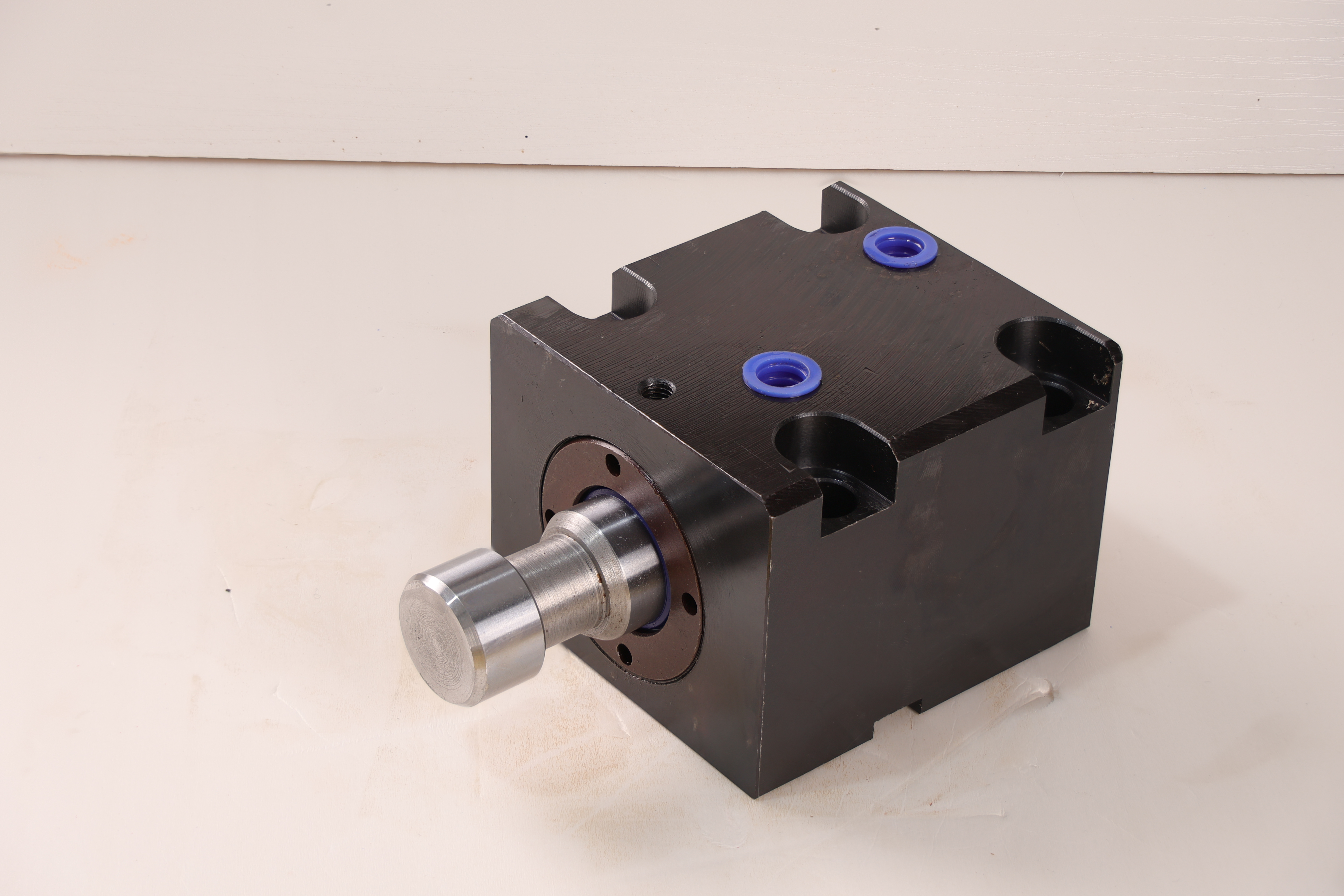 卧式H槽液压油缸模具薄型油缸