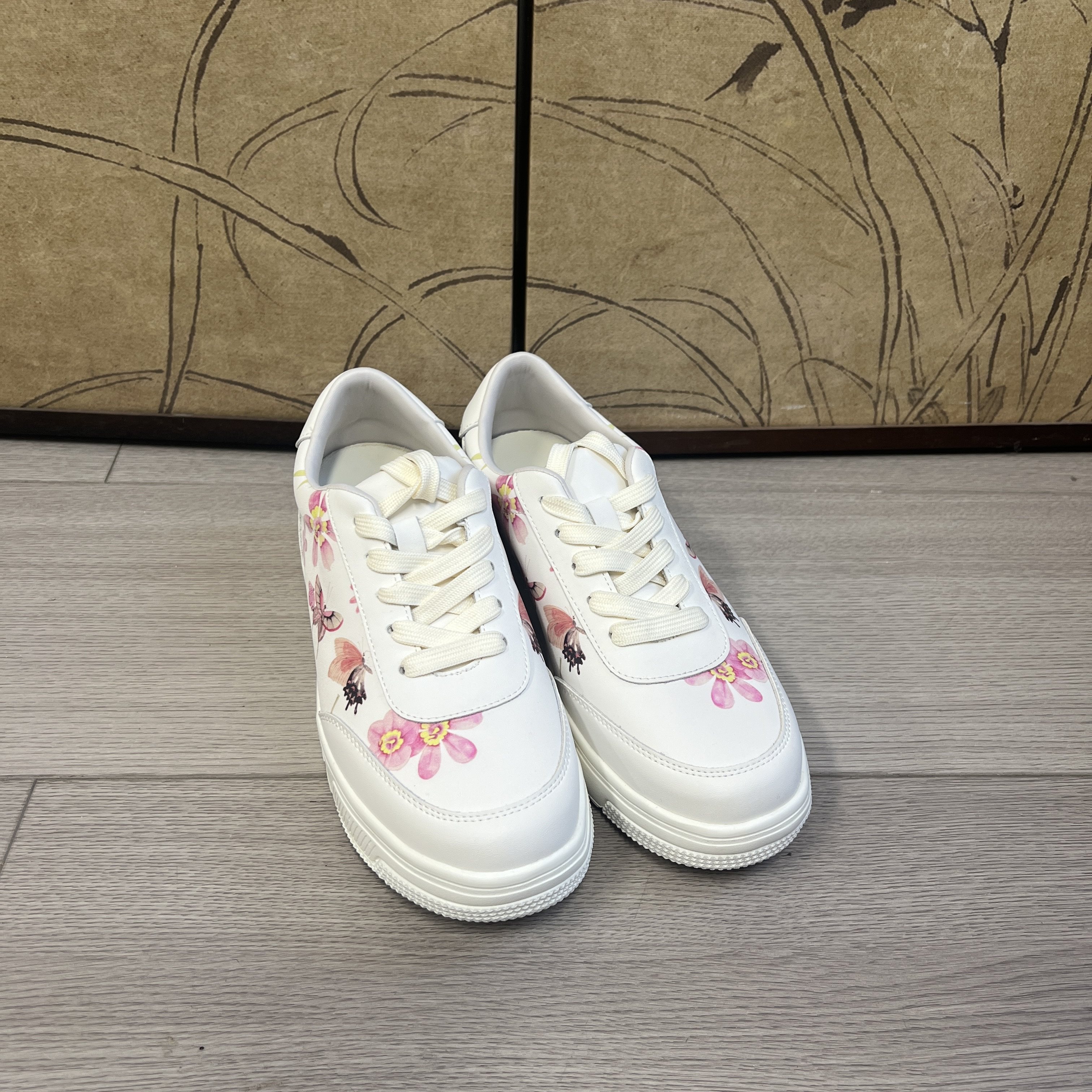 【橙庐】A0116-3原创庄周梦蝶印花牛皮小白鞋 布里羊皮垫女款板鞋,女鞋,休闲板鞋,淘宝优惠券,粉丝福利购,淘宝优惠卷