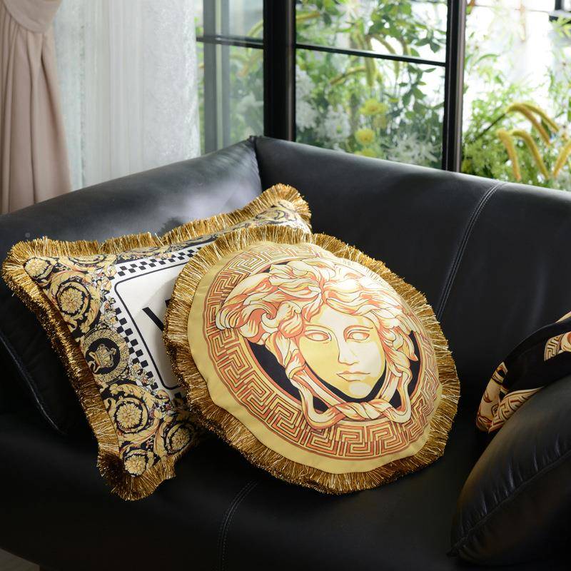 轻奢时尚美杜莎加流苏方垫靠客厅沙鹿皮厚绒印花圆OQU形抱枕发枕