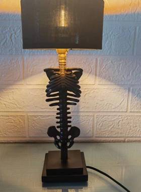 The Skeleton Table Lamp骷髅台灯 哥特式家居经典装饰灯夜灯usb