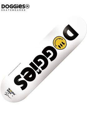 Doggies初学者成人青少年双翘滑板 板面送砂纸/整板-笑脸活力板