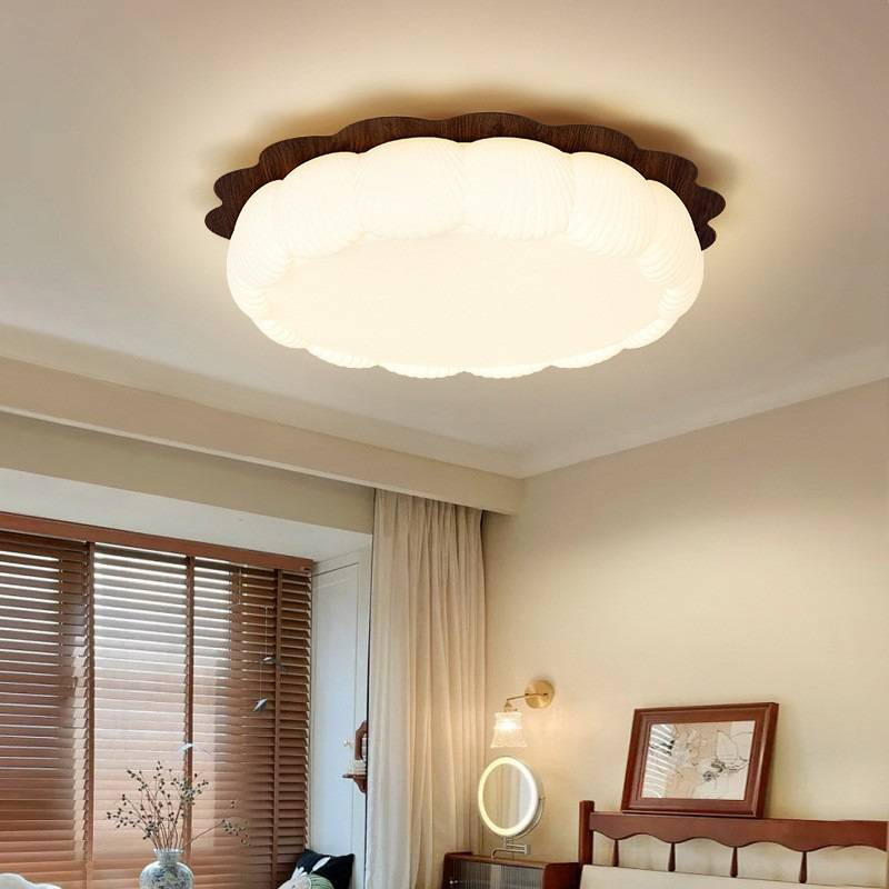 奶油蛋糕卧室灯现代简约中古风女孩儿童客主卧室房间复古吸顶灯具