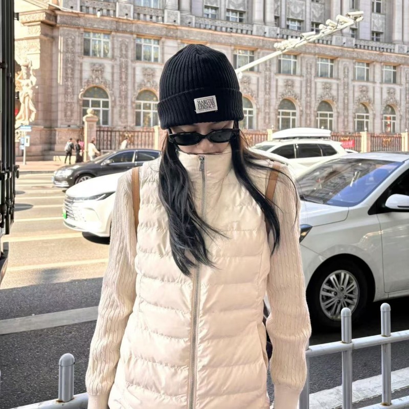 小个子白色羽绒马甲背心女春季2026新款外穿坎肩马夹棉服叠穿上衣