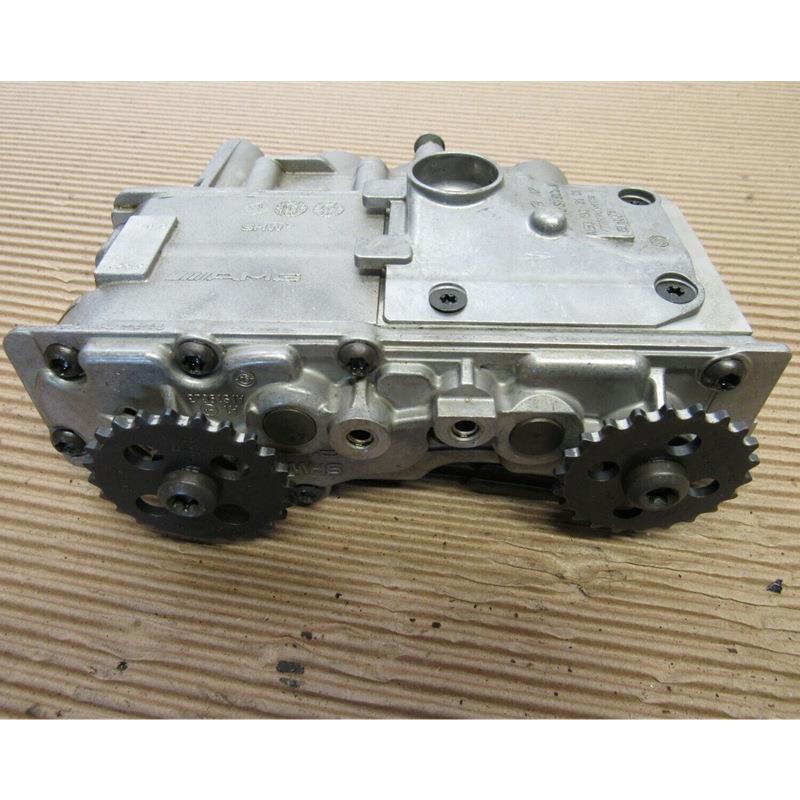 适用奔驰M156C63SL63ML63S63CLS63CLK63E63R63机油泵