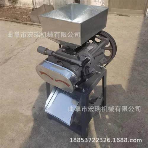 产量高好操作雪燕破碎机小型果仁破碎机花生米磕瓣机