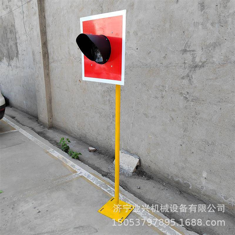 LED土档灯太阳能表示器铁路土挡灯200mm太阳能车档警示灯