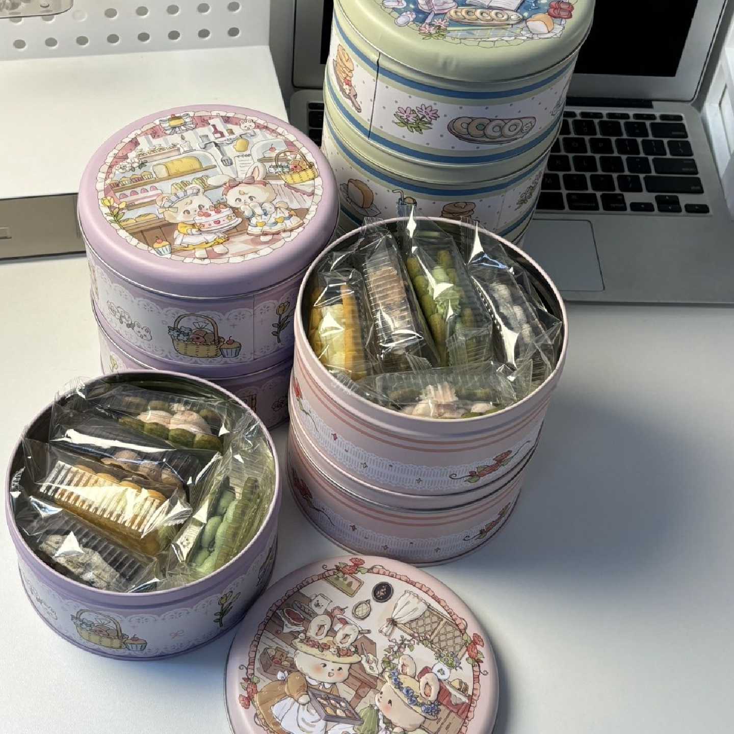 可爱圆形铁罐黄油曲奇白脱饼干生日礼物甜点蛋糕甜点下午茶圣诞节