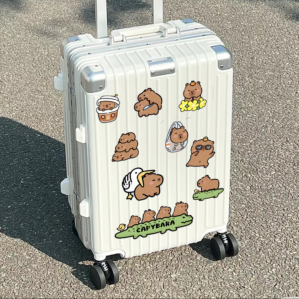 卡皮巴拉行李箱贴纸防水不留胶高级感旅行箱笔记本改造专用装饰贴