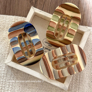 不硌头水彩扁平抓夹女2025新款后脑勺盘发大号鲍鱼夹高级感大头饰