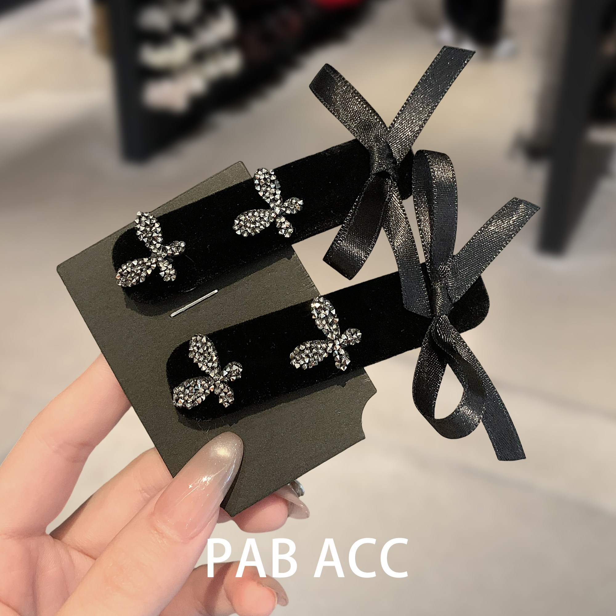 韩国轻奢水钻蝴蝶结东大门高级感丝绒懒人发夹子掰掰夹侧边碎发饰,饰品/流行首饰/时尚饰品新,发饰,淘宝优惠券,粉丝福利购,淘宝优惠卷