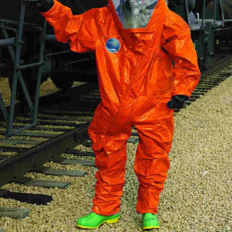 雷克兰拦截者Plus系列ICP640全密闭气密型防化服连体带手套靴襟