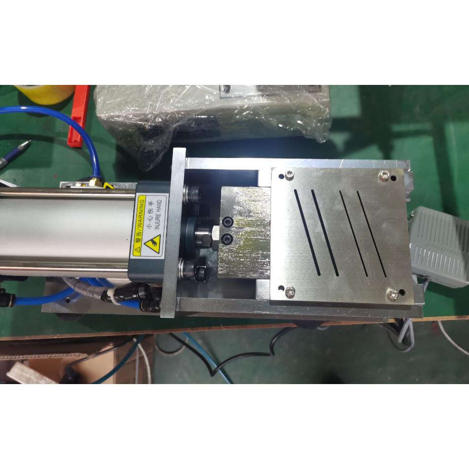 磁环线排针零件切脚机电子零件奇形怪状零件变压器电容电阻切脚机