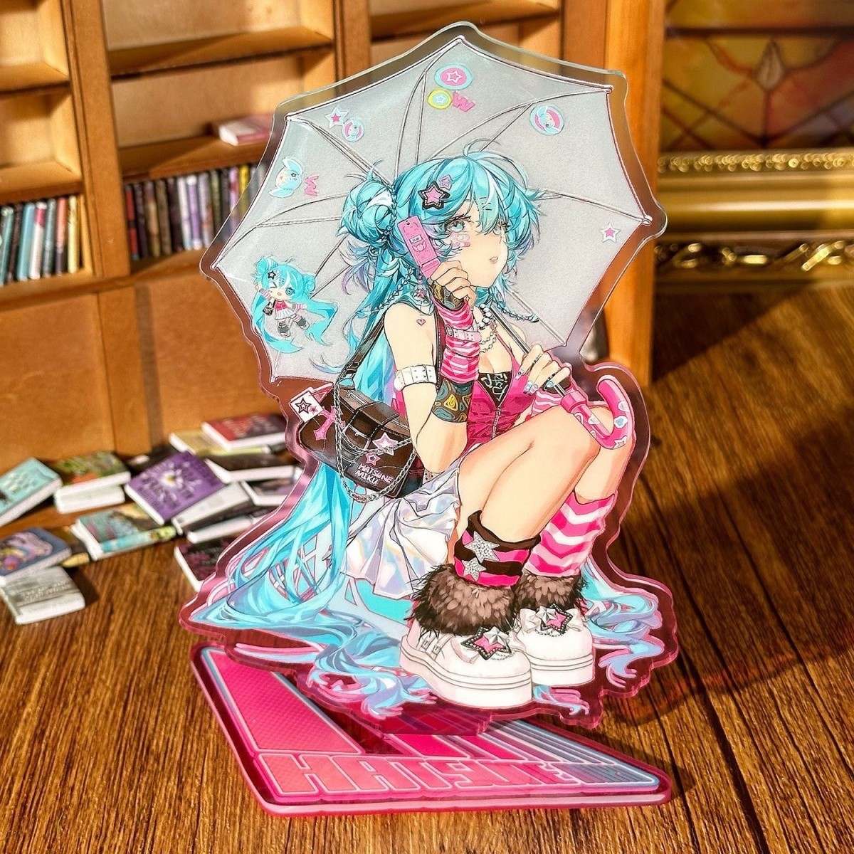 二次元动漫周边初音未来miku桌面摆件立牌闺蜜拿伞同款10cm亚克力