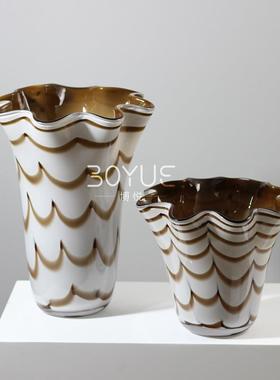 现代简约棕色波浪纹花瓣口琉璃花瓶民宿样板间客餐厅玄关花艺摆件