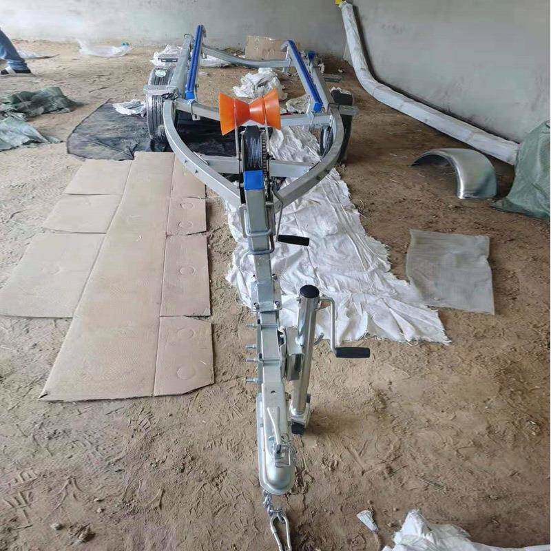 河北托BNT摩托艇车厂家小型游艇冲锋拖舟车拖摩艇拖车