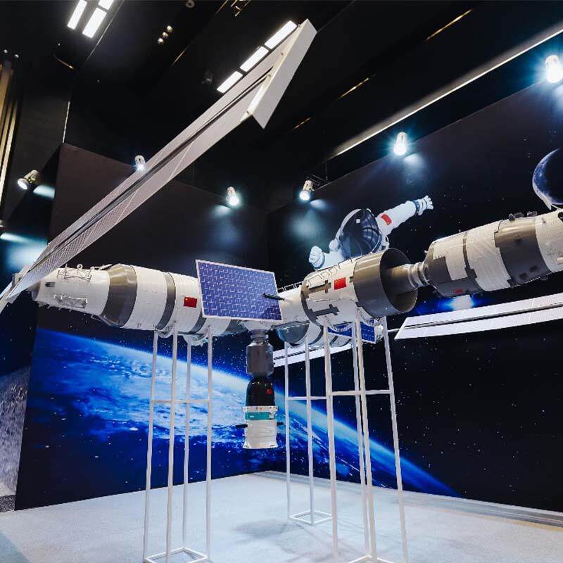 大型火箭模型东方红卫星心lzc20230空间站天天和核神航舟返回舱展