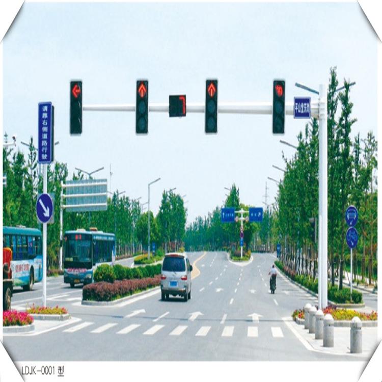厂家F型单臂四指示交通信号灯高速路孔一体化红绿灯
