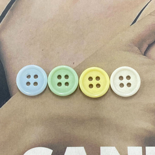 钮扣子把百搭POLO衫 圆形蓝色细边四眼尿素纽扣衬衫 钮扣小扣子