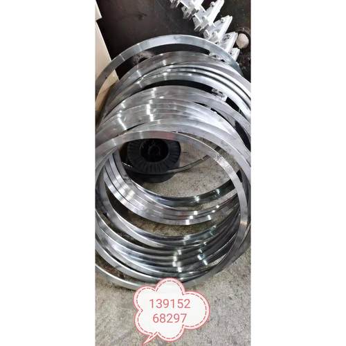 热销产品磨粉机内外压圈