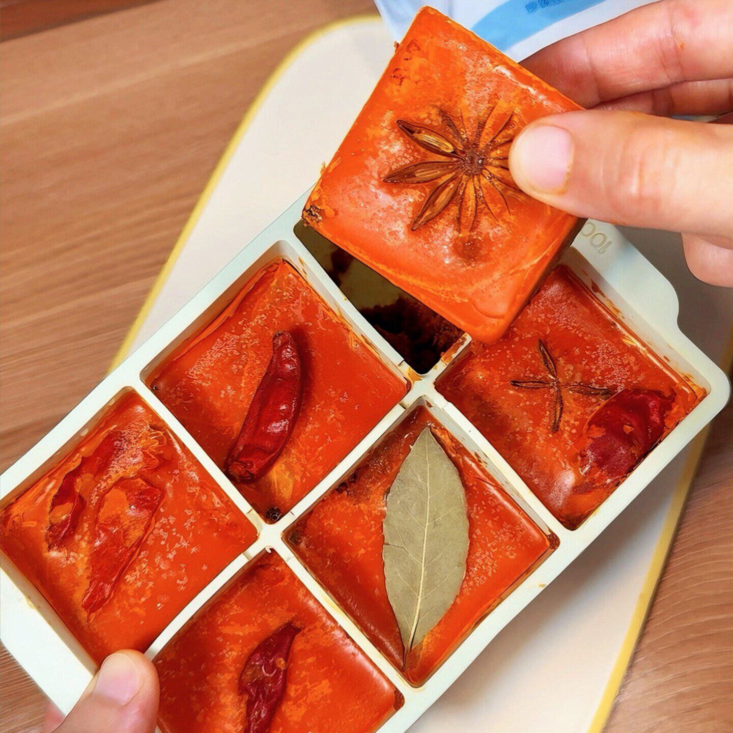 邪修自制牛油火锅底料~硅胶模具冷冻食品级分装盒食物收纳盒冰格