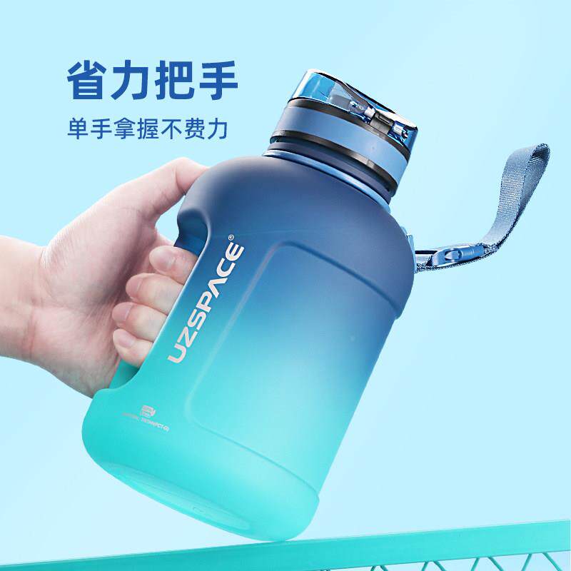 美国Tritan大士容量男运动水杯健身水壶夏可携式天女学生军加仑壶