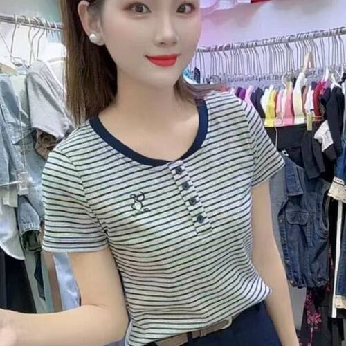 新款圆领大码显瘦休闲上衣