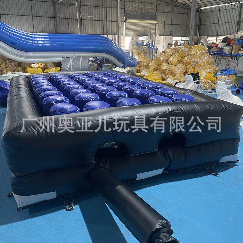 厂家直销充气防摔安全跳包蹦极高楼跳台防护充气弹跳PVC气模垫子