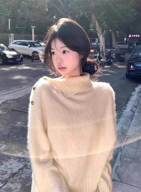 慵懒风高级设计感高领毛衣女秋冬宽松外穿软糯奶呼呼套头白色上衣
