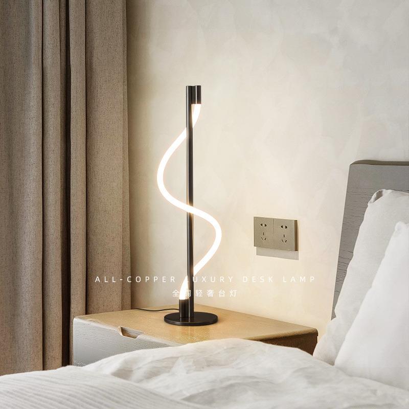 简全线铜客厅书223房创极意个性网红环曲立式护眼台灯创形意线条