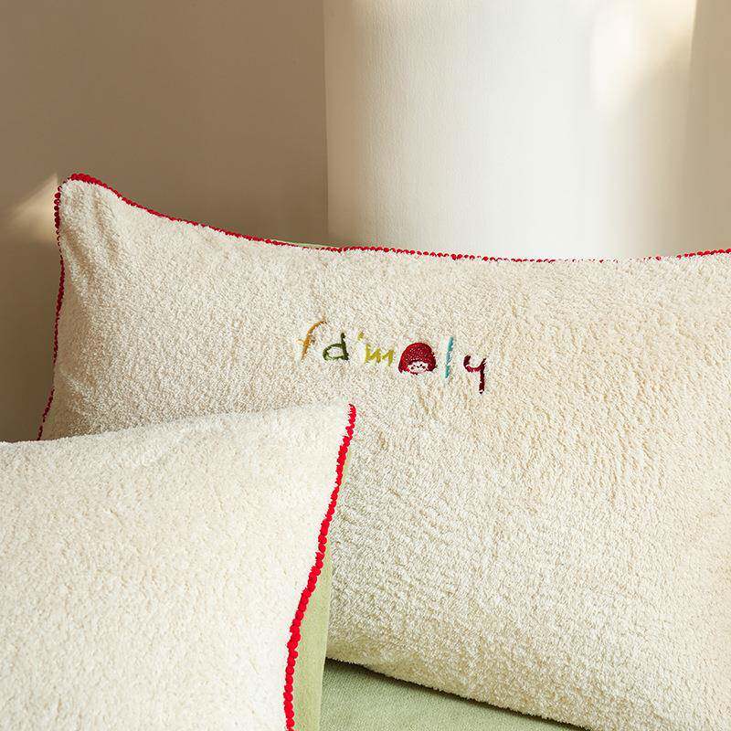 级A类牛奶绒四母婴保三暖加厚四件套法兰绒双面瑚绒绣珊花件套床