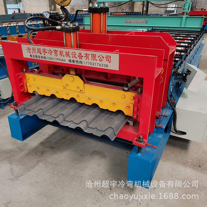 竹节琉璃瓦压型设备 800仿树脂压瓦机 导柱剪切更耐用 彩钢瓦设备