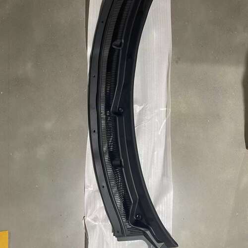 适用2011-2019款福特探险者挡风玻璃整流罩集水板 BB5Z78022A68AA