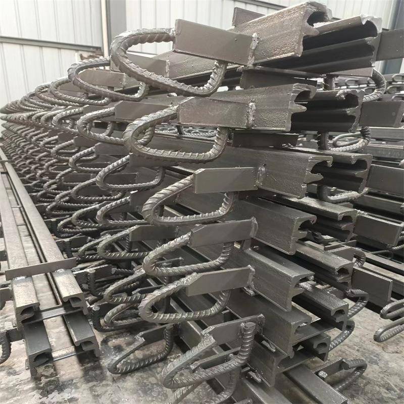 公桥梁伸缩缝GQFC40型桥梁桥梁伸缝HQH异型钢梳型缩-伸缩缝路厂家