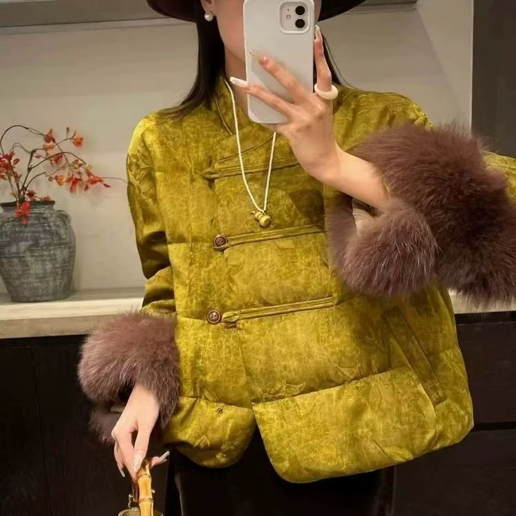 新中式立领盘扣棉服女毛绒袖口