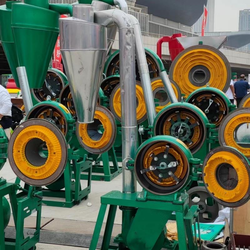 干姜大蒜冰糖齿盘粉碎机花生皮橄榄渣粉碎机木炭铝箔粉碎机优惠价