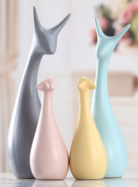 现代创意陶瓷摆件家居饰品客厅入户玄关电视柜桌面酒柜可爱装饰