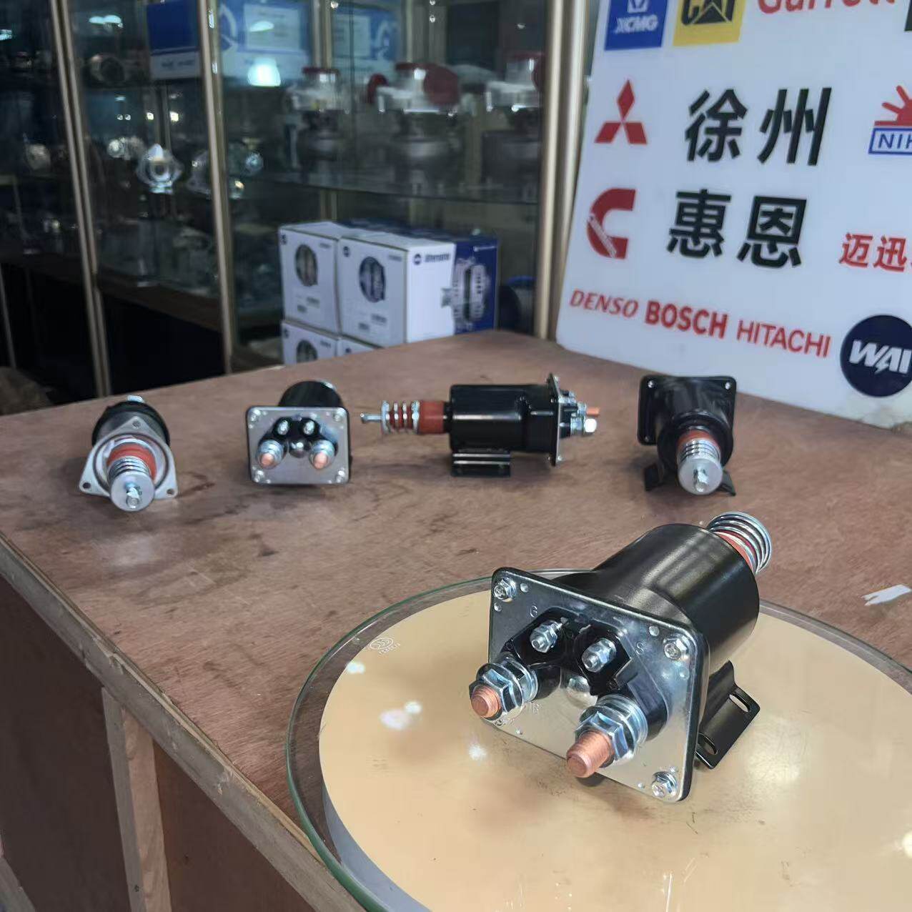 10479339起动机磁力开关 吸拉开关 1115665 适用50MT马达