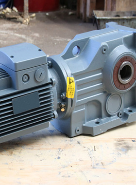 k系列螺旋锥齿轮减速器 GKAB47-10.56-2.2KW减速机 质量可靠