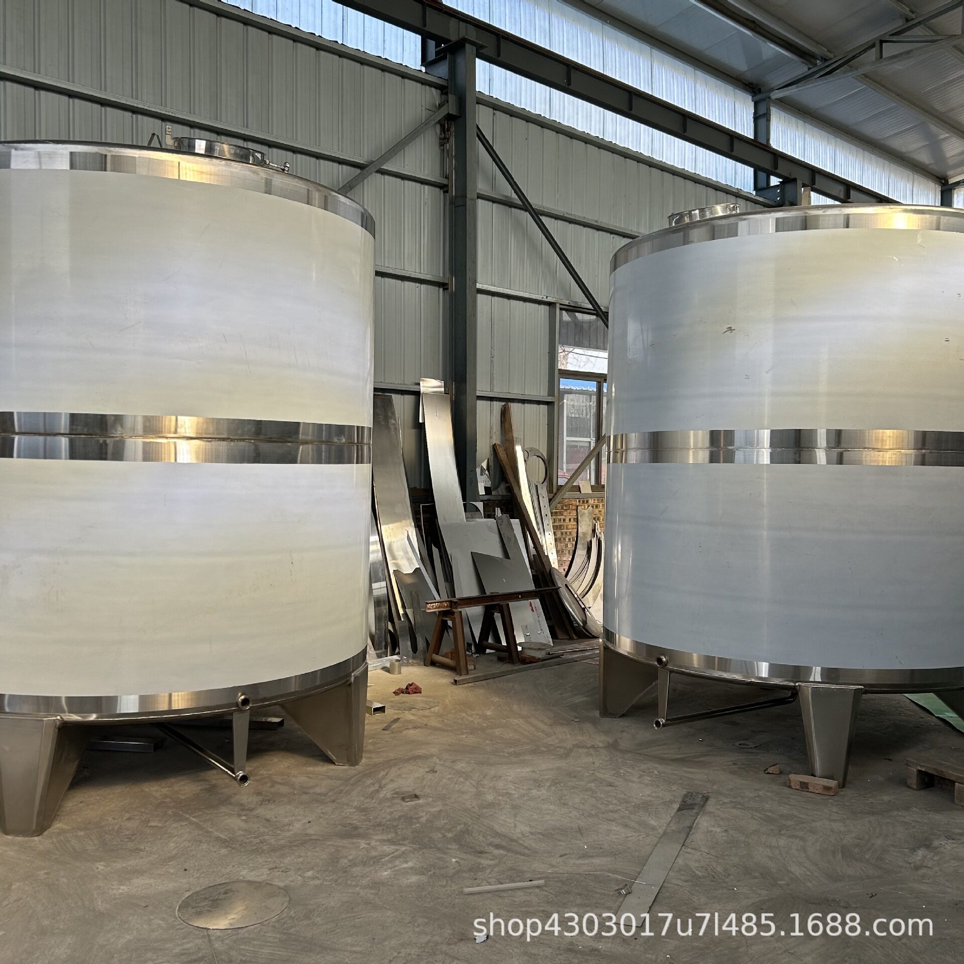 酿酒发酵设备304不锈钢储酒罐10立方密封防腐蚀储油液体罐厂家