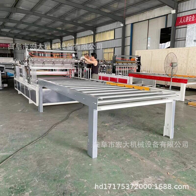 PUR热胶300型铝材包覆贴膜机