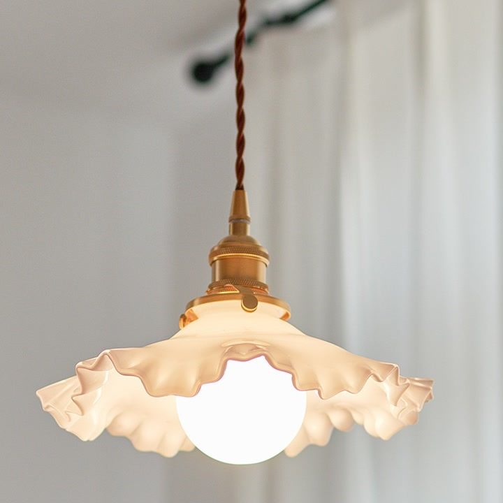 北欧餐厅吊灯飘窗咖啡厅床头两侧玄关过道复古高级感百褶玻璃灯具