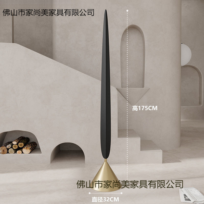 简约北欧风卧室挂衣架落地杆高级金属转角衣帽架艺术床边ins创意