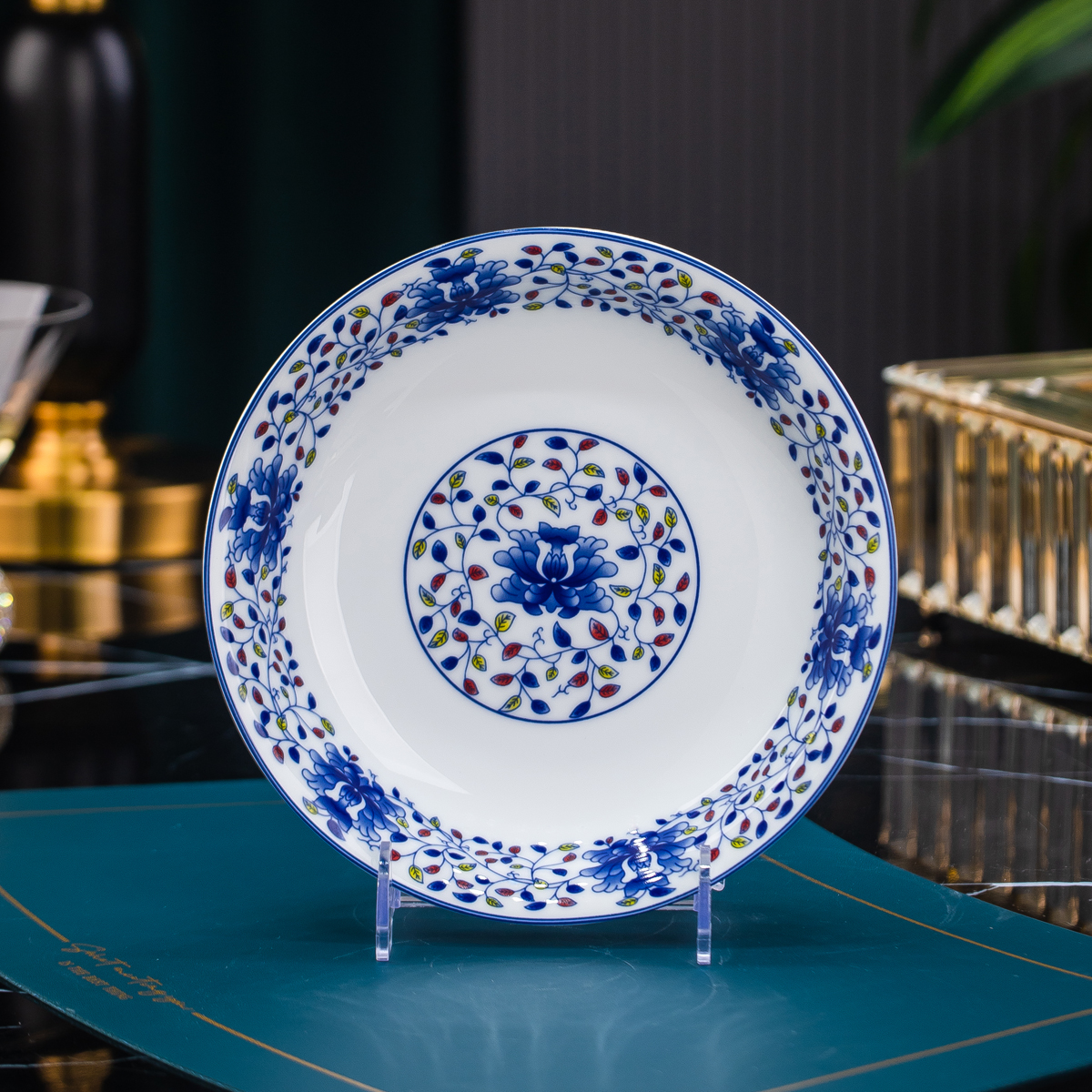 景德镇青花瓷餐具高温白瓷釉下彩碗碟套装家用健康餐具炒菜碟子