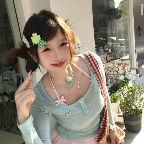 小众自制古早风绿色四叶草立体布艺发卡甜美少女碎发刘海边夹头饰