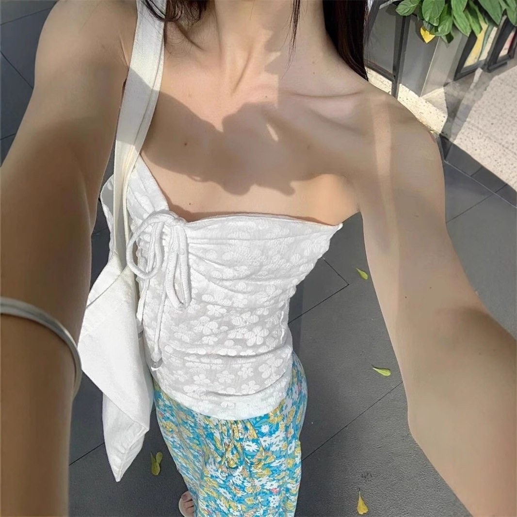 法式白色挂脖立体花朵纹路设计吊带上衣女夏辣妹抽绳抹胸